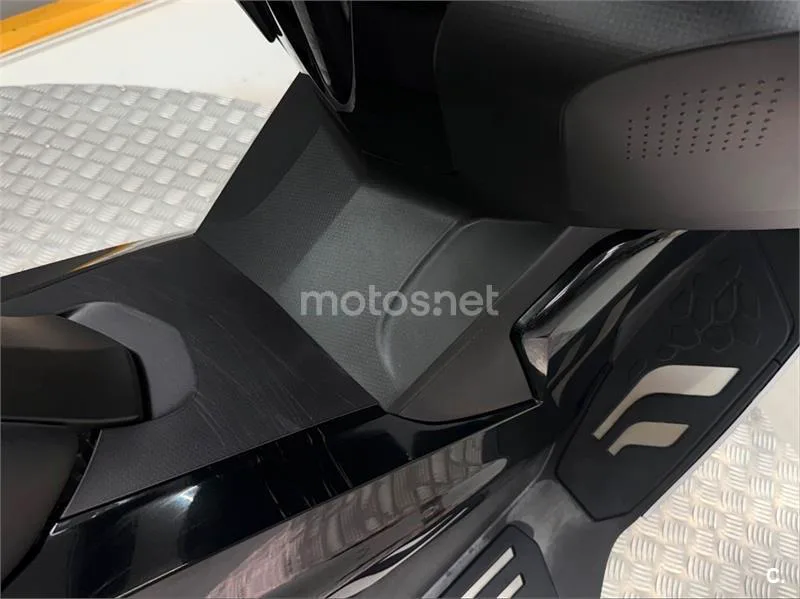 BMW C 650 GT – Vista 7