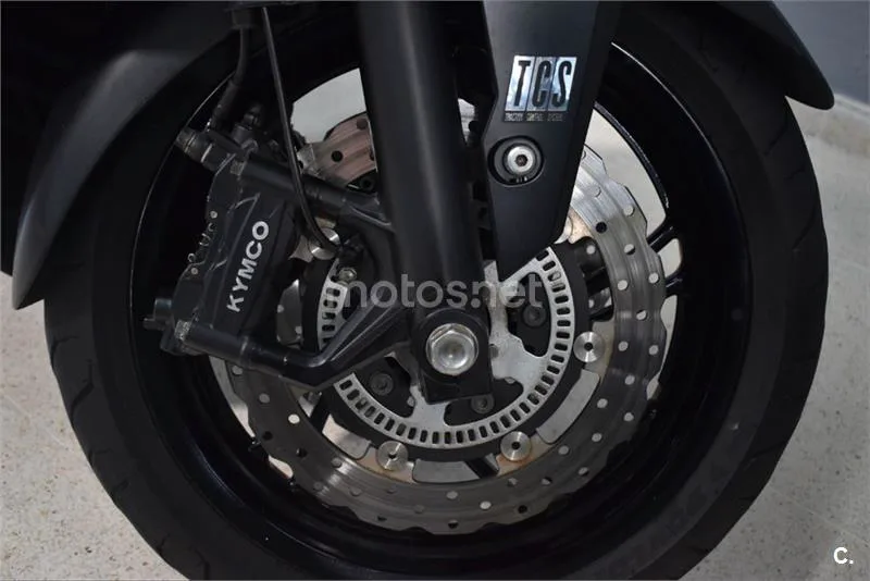 Kymco Xciting S 400 – Vista 5