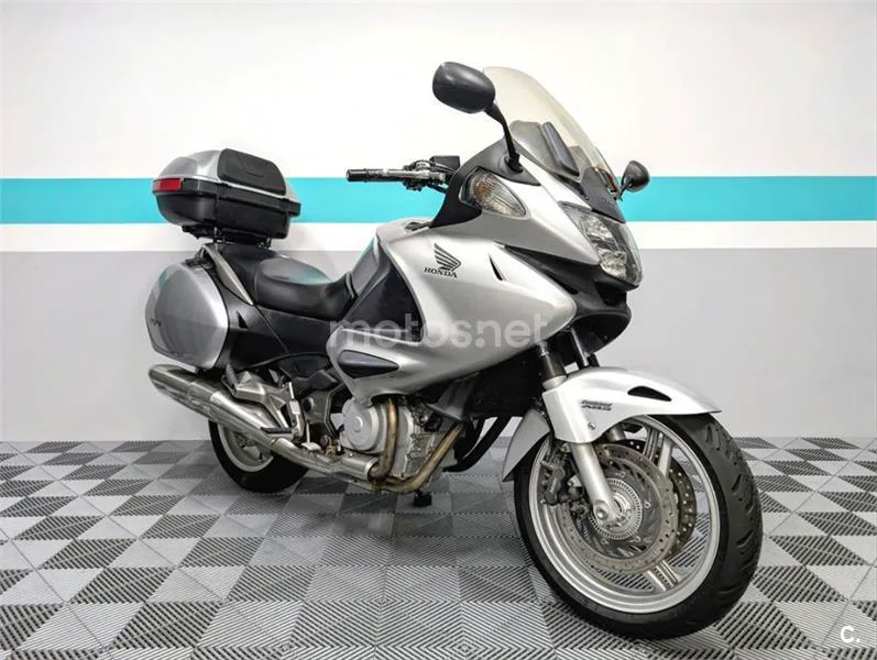 Honda NT 700 Deauville – Vista 3