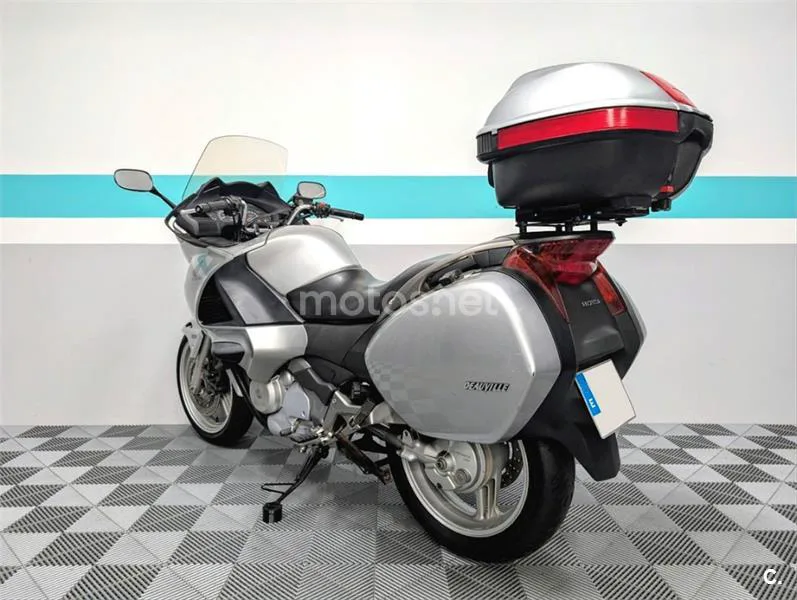 Honda NT 700 Deauville – Vista 6