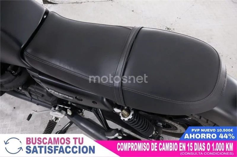 Moto Guzzi V7 III – Vista 15