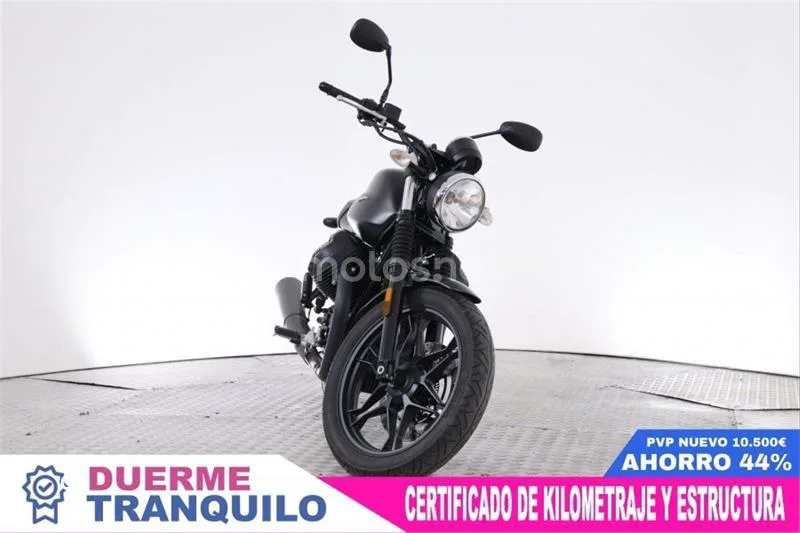 Moto Guzzi V7 III – Vista 3