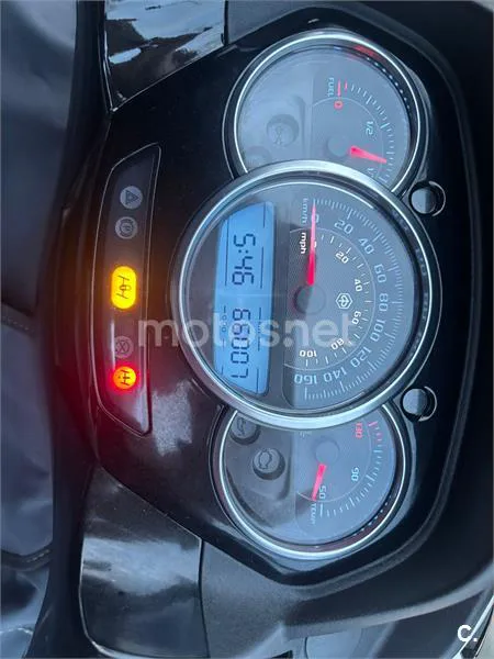 Piaggio MP3 300 Yourban LT Sport – Vista 4