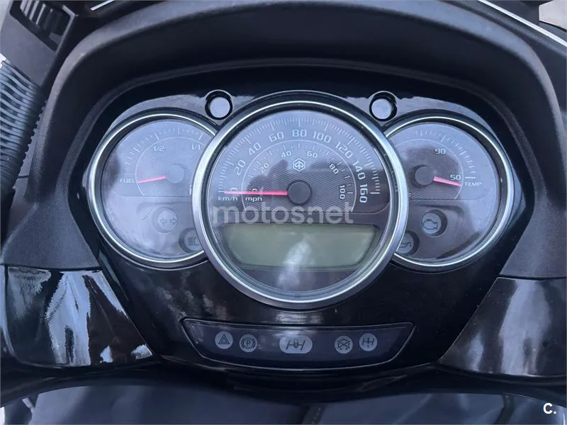 Piaggio MP3 300 Yourban LT Sport – Vista 7