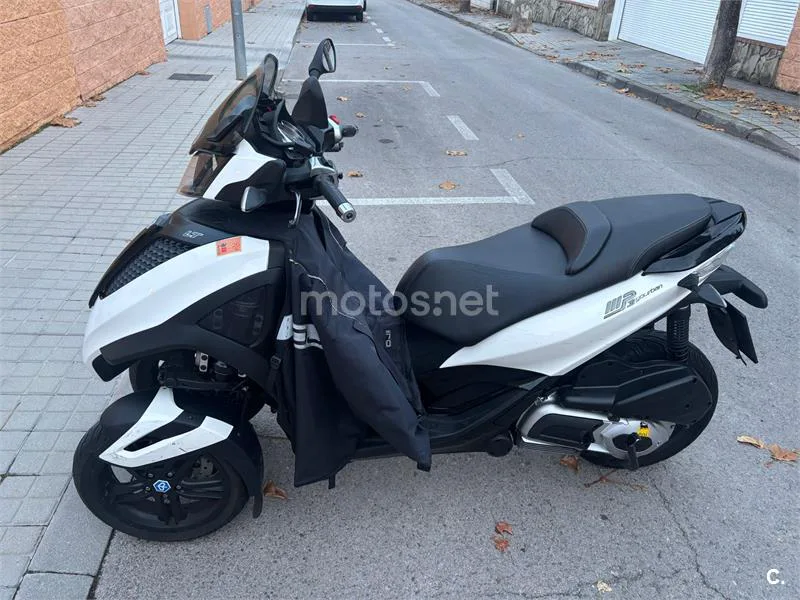 Piaggio MP3 300 Yourban LT Sport – Vista 9