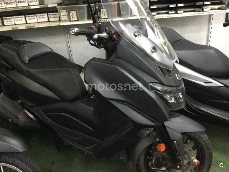 SYM Maxsym 400 – Vista 3