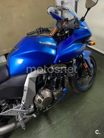 Kawasaki Z 750 – Vista 13