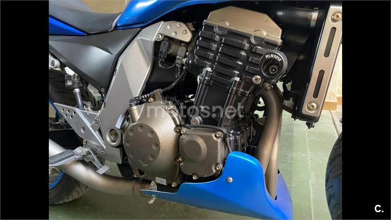 Kawasaki Z 750 – Vista 6