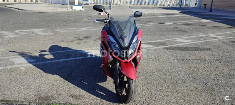 Kymco Super Dink 350i – Vista 5
