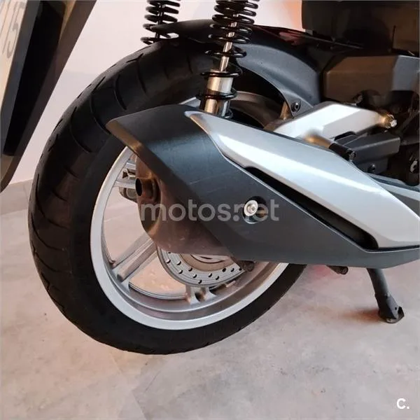 Honda SH 350i – Vista 10