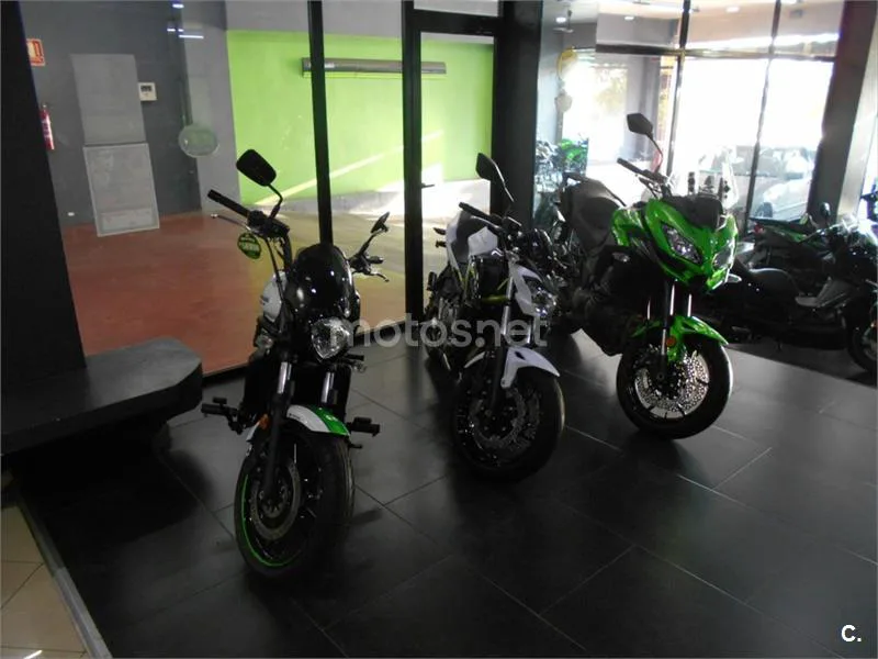Honda ADV 350 – Vista 14
