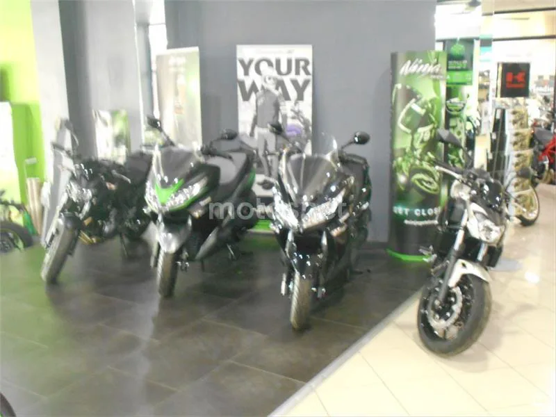 Honda ADV 350 – Vista 15
