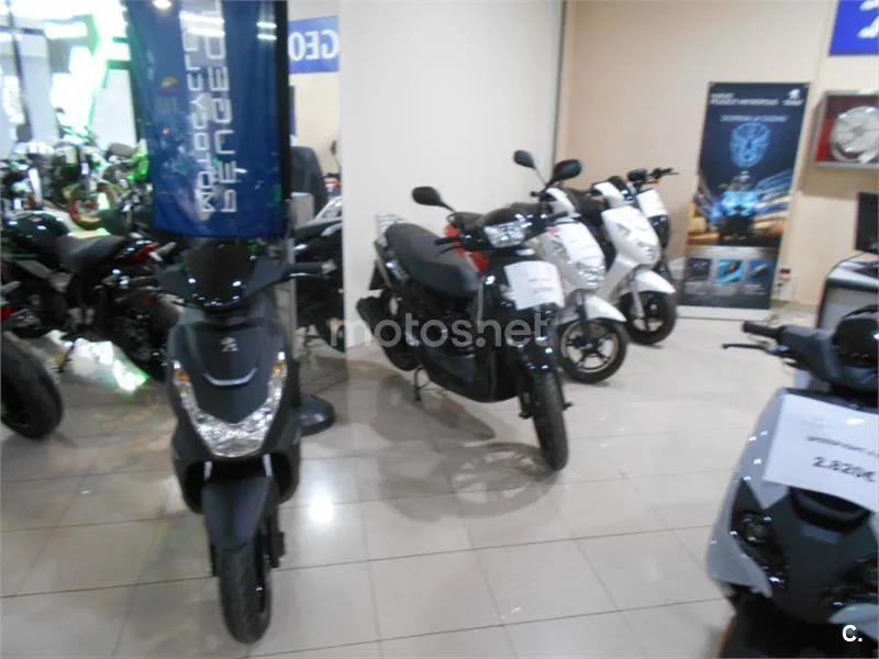 Honda ADV 350 – Vista 28