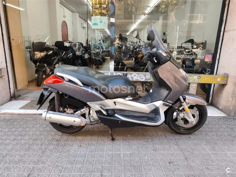 Yamaha XMAX 250 – Vista 13