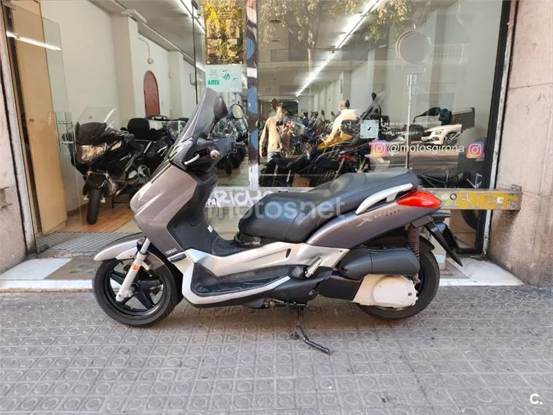 Yamaha XMAX 250 – Vista 3