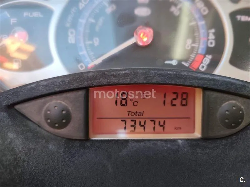 Yamaha XMAX 250 – Vista 7