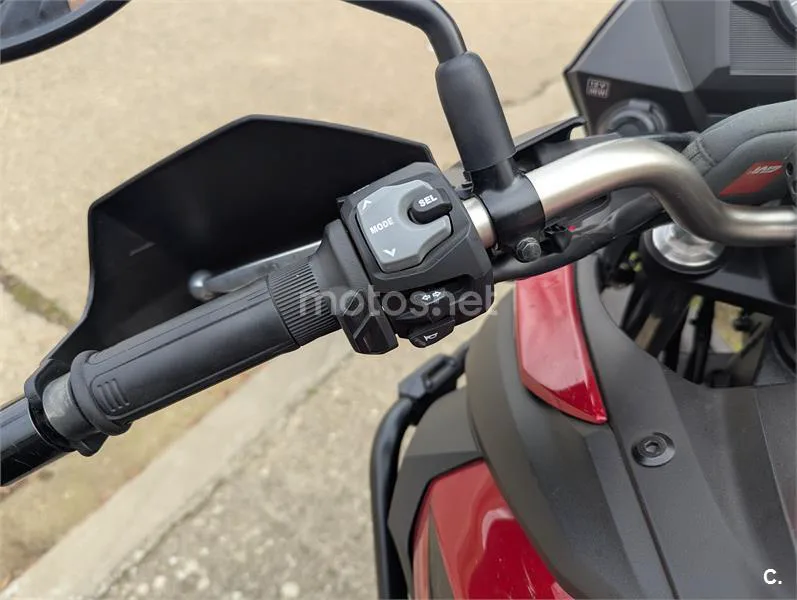 Suzuki V-Strom 650 XT – Vista 3