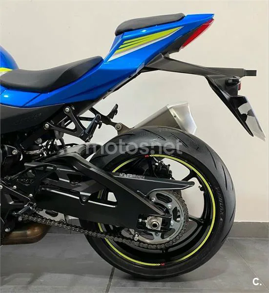 Suzuki GSX-R1000 – Vista 6