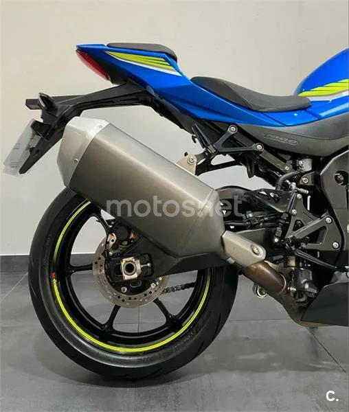 Suzuki GSX-R1000 – Vista 9