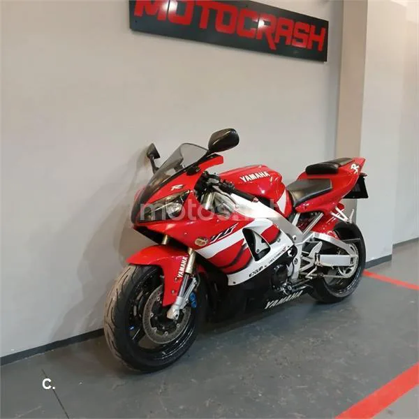 Yamaha R1 – Vista 6