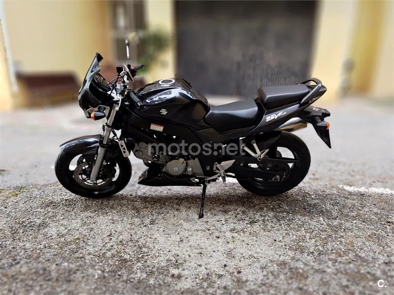 Suzuki SV 650 – Vista 2