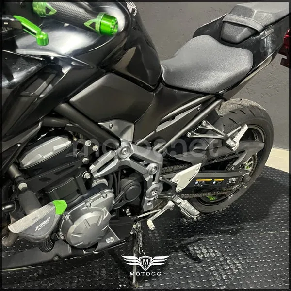 Kawasaki Z900 – Vista 7