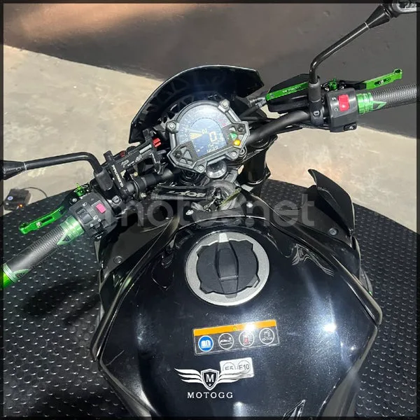 Kawasaki Z900 – Vista 8