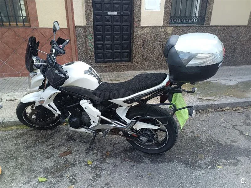 Kawasaki ER-6N – Vista 8