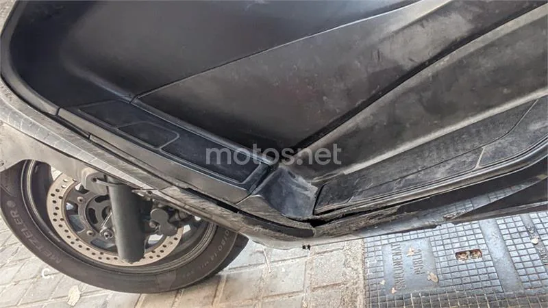 Suzuki Burgman 400 – Vista 5