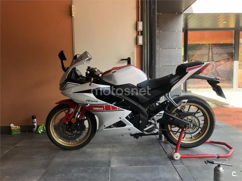 Yamaha R125 – Vista 8