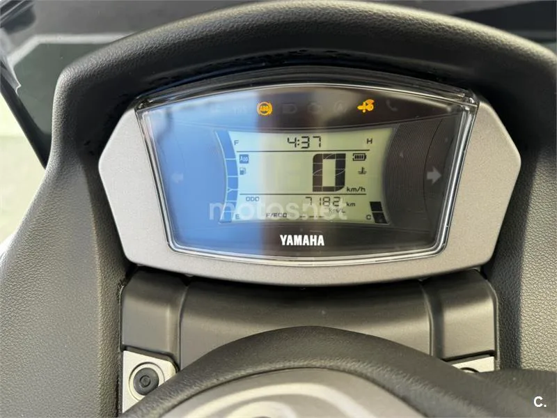 Yamaha NMAX – Vista 2