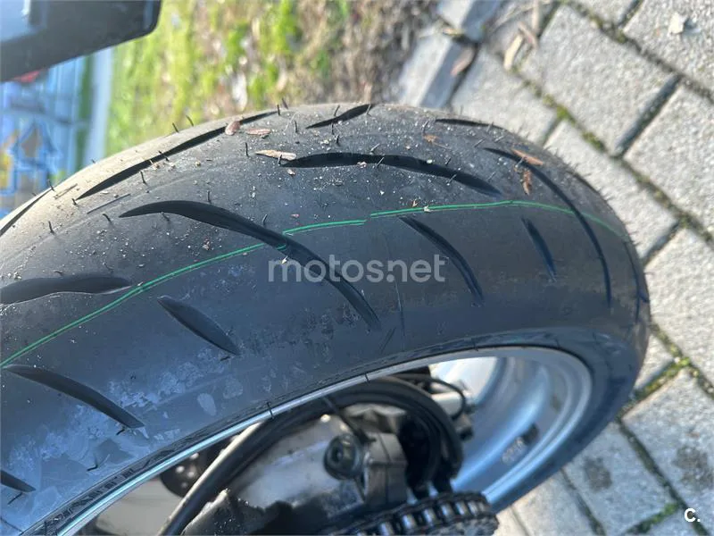 Honda VFR 800 FI – Vista 5