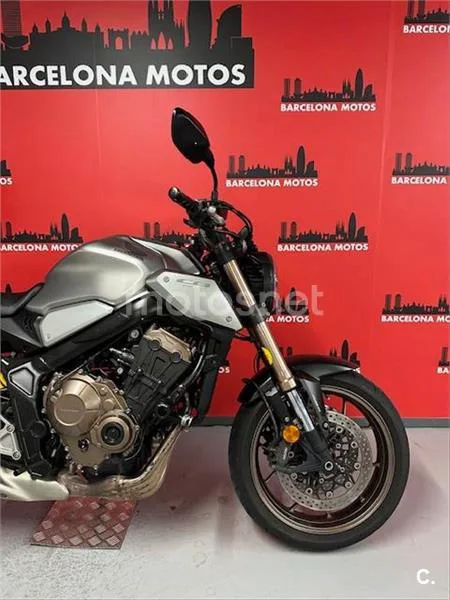 Honda CB 650 R – Vista 7