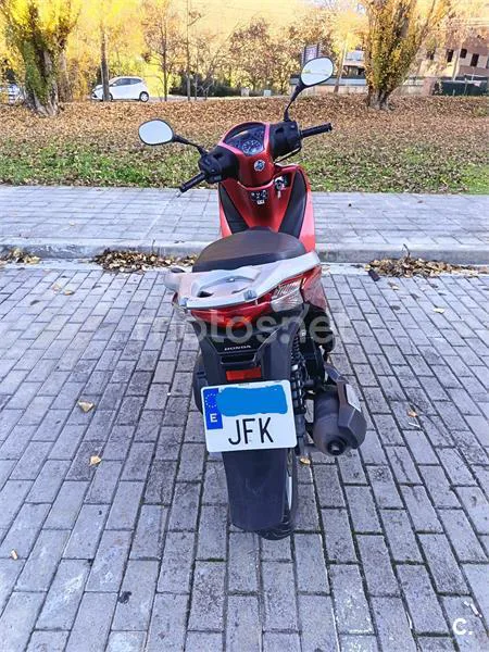 Honda SH125i – Vista 5