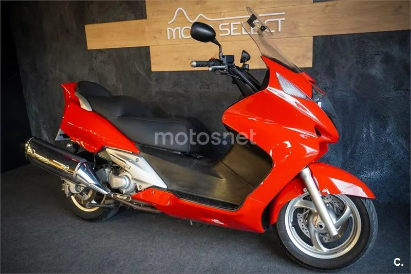 Honda Silver Wing 600 – Vista 4