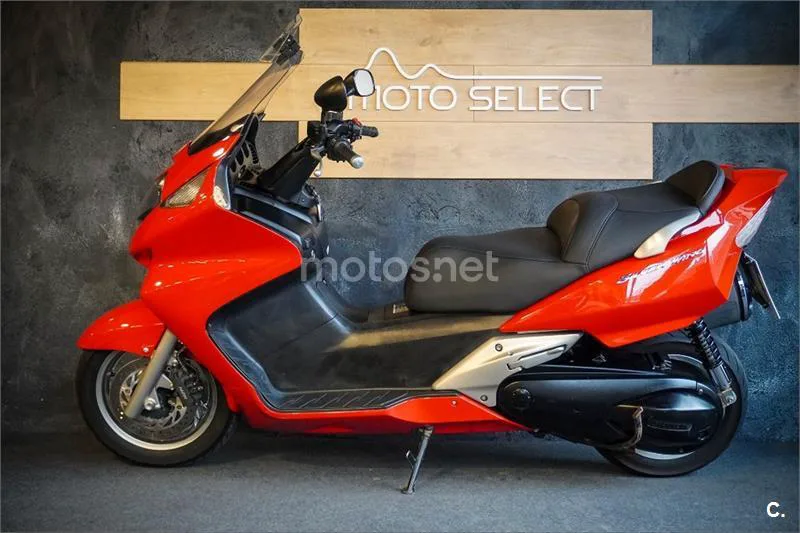 Honda Silver Wing 600 – Vista 9