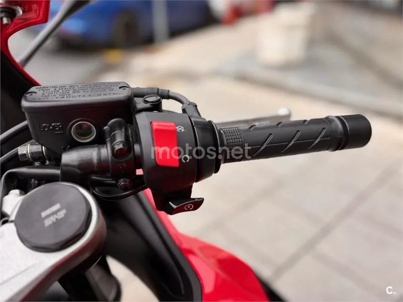 Honda CBR 650 R – Vista 18