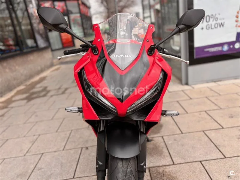 Honda CBR 650 R – Vista 7