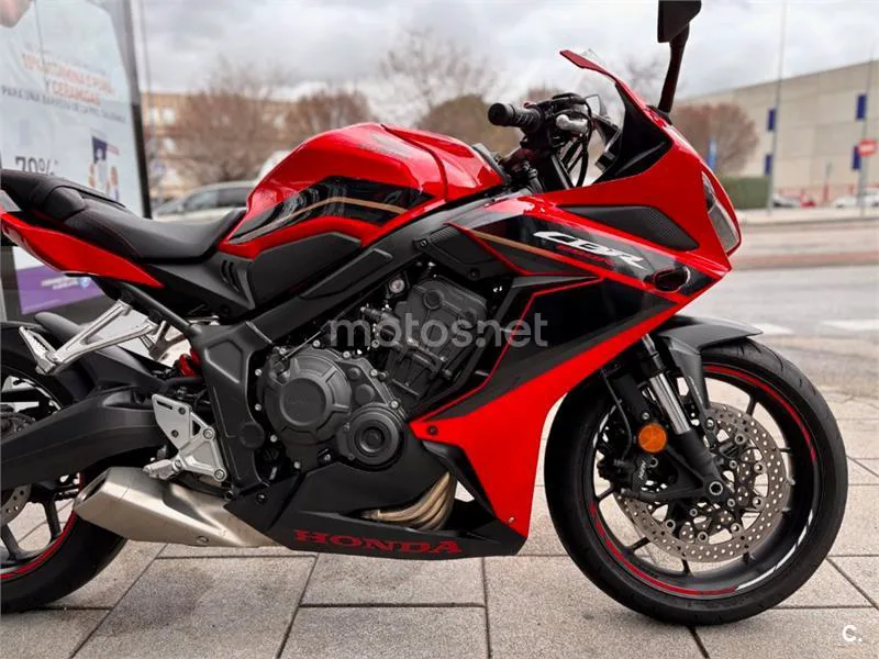 Honda CBR 650 R – Vista 9