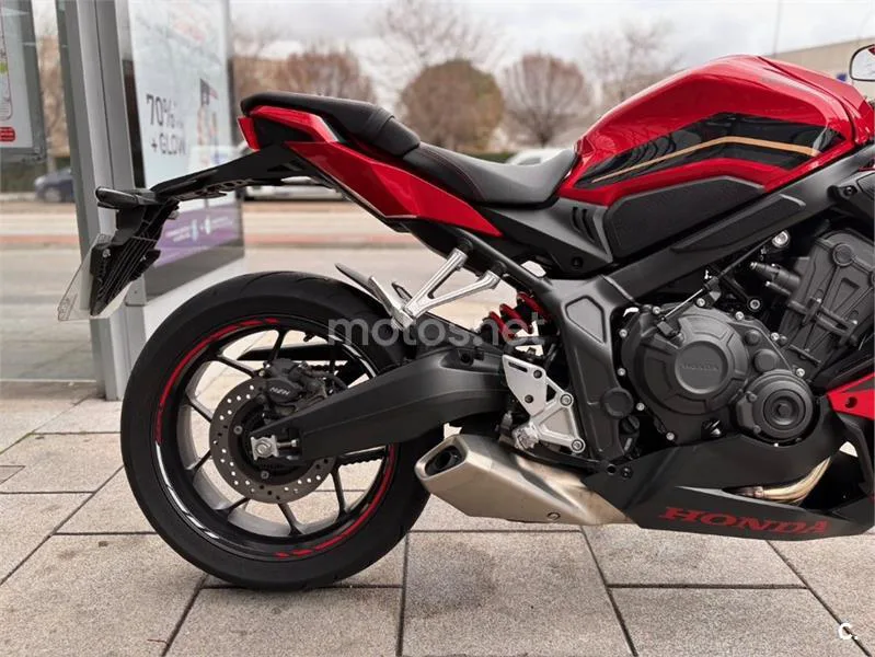 Honda CBR 650 R – Vista 10