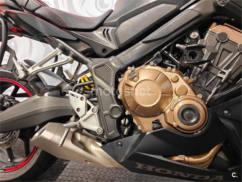 Honda CBR 650 R – Vista 11