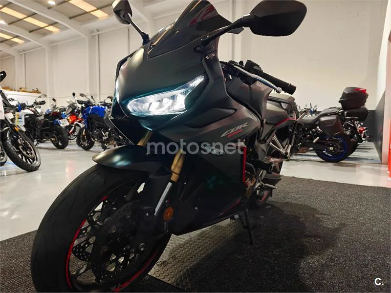 Honda CBR 650 R – Vista 6