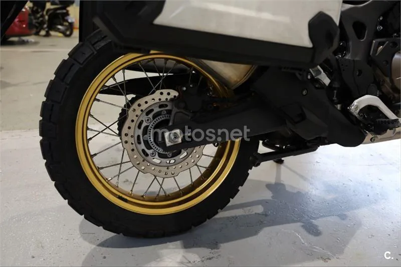 Honda CRF 1000L Africa Twin – Vista 12
