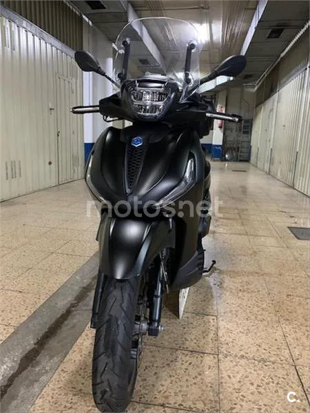 Piaggio Beverly – Vista 6