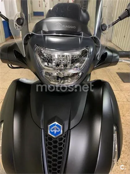Piaggio Beverly – Vista 9