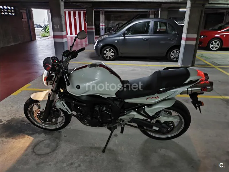 Yamaha FZ6 S S2 – Vista 3