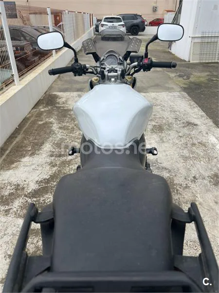 Honda CB600F Hornet - Vista 3