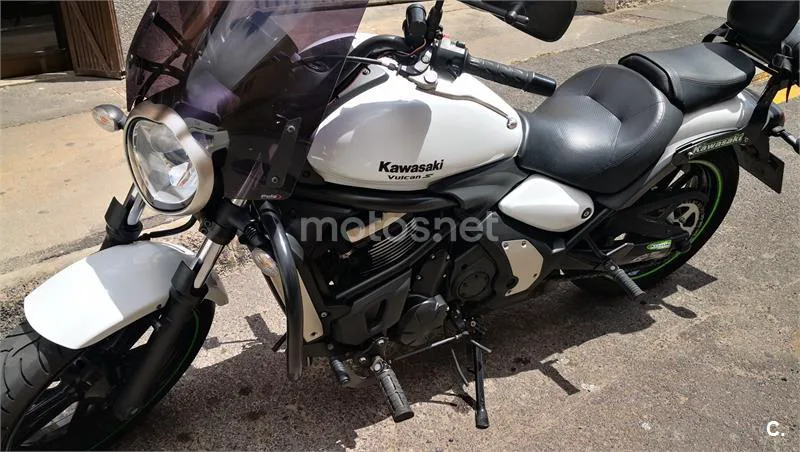 Kawasaki Vulcan S – Vista 7