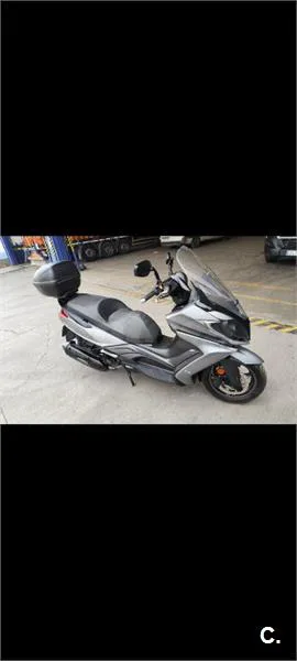 Kymco Super Dink 125 – Vista 3