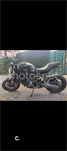 Ducati Monster 821 – Vista 4